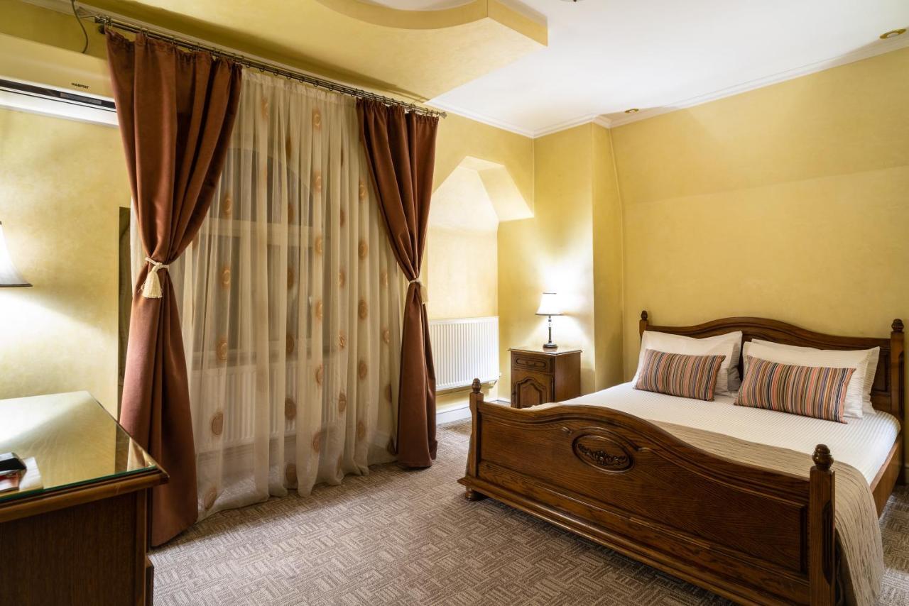 Hotel Europa Zsilvásárhely Kültér fotó