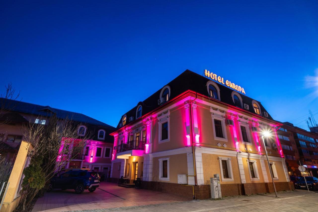 Hotel Europa Zsilvásárhely Kültér fotó
