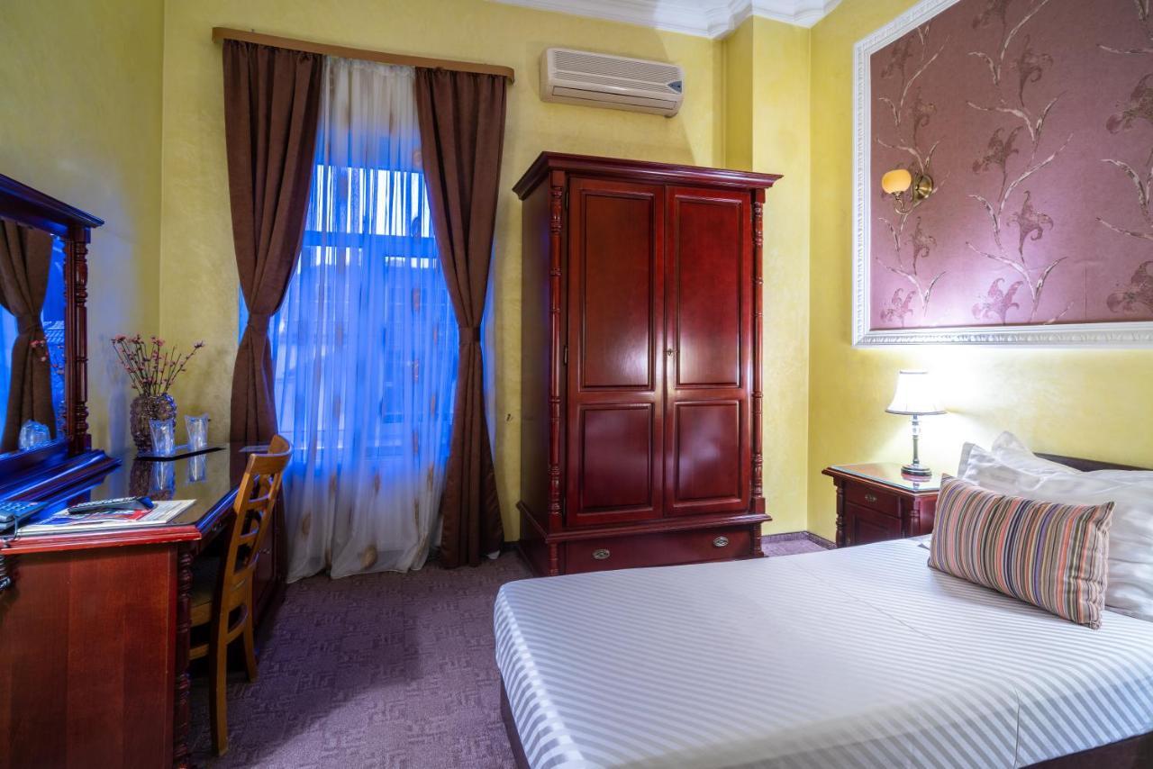 Hotel Europa Zsilvásárhely Kültér fotó